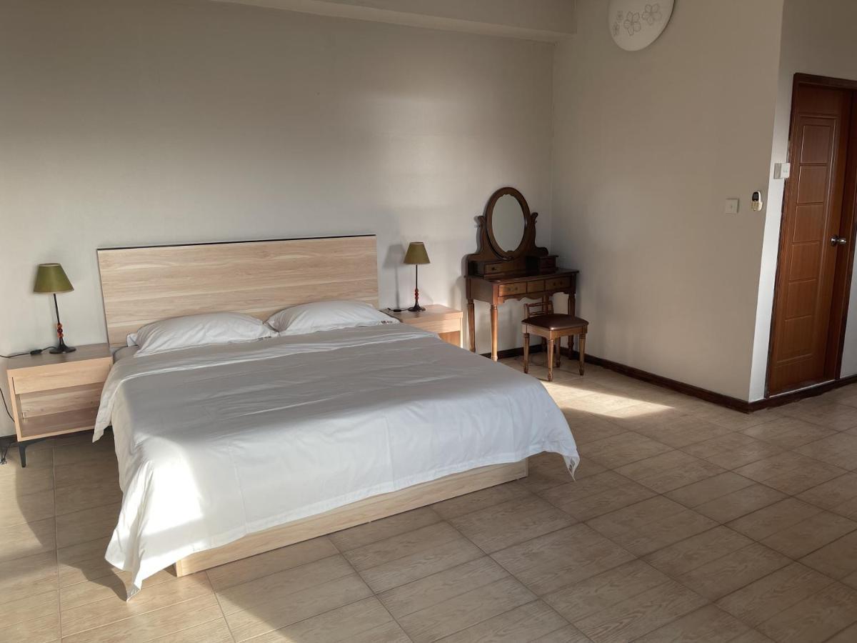 Kirin Guesthouse And Restaurant Port Louis Zewnętrze zdjęcie
