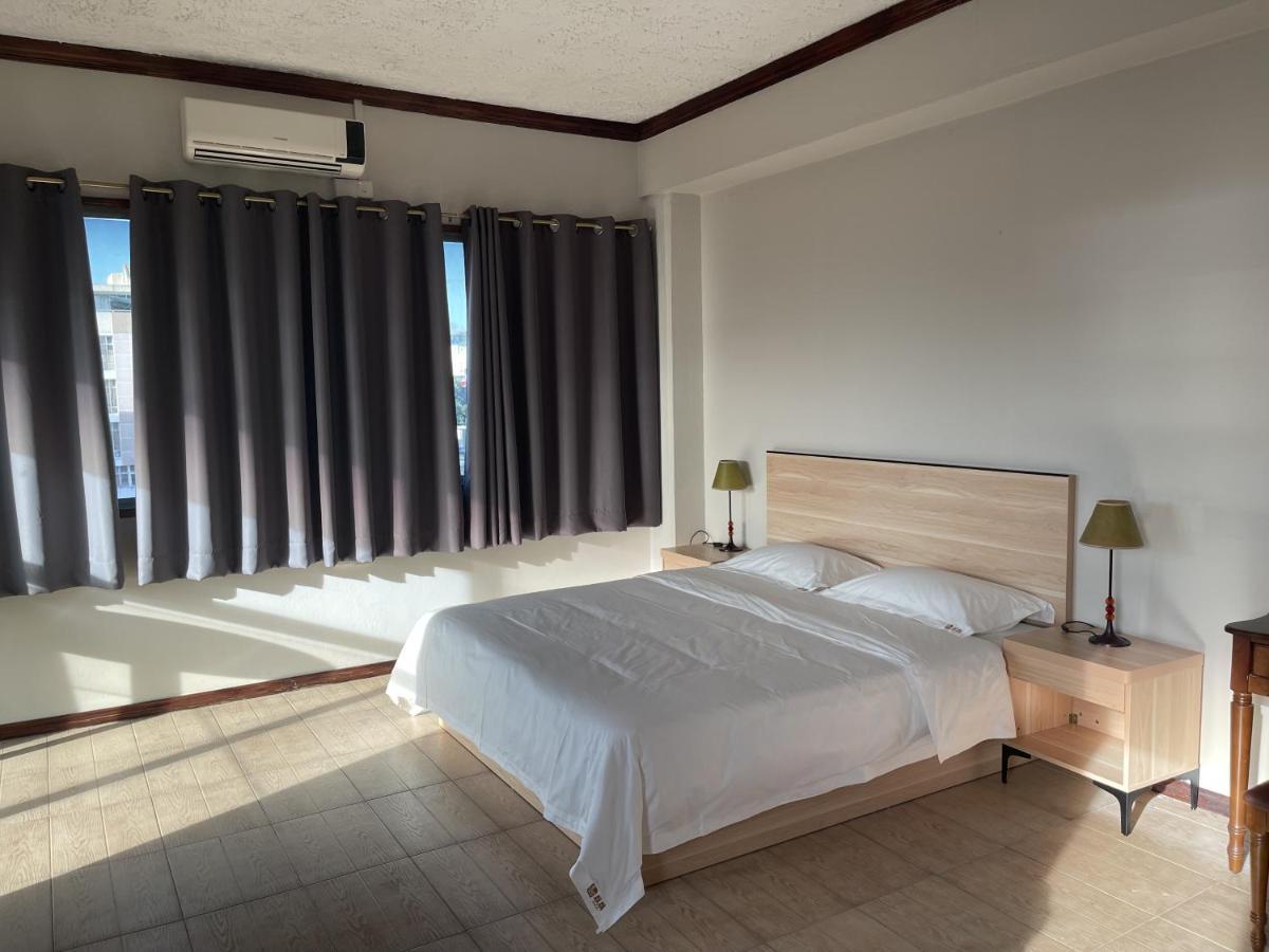 Kirin Guesthouse And Restaurant Port Louis Zewnętrze zdjęcie