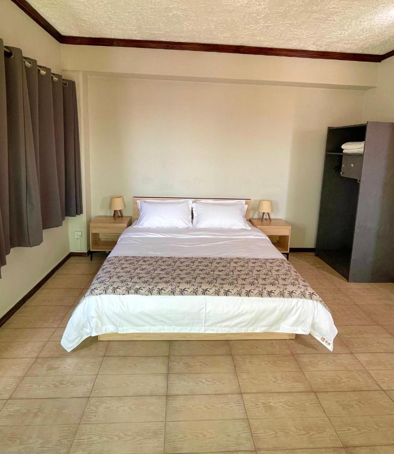 Kirin Guesthouse And Restaurant Port Louis Zewnętrze zdjęcie